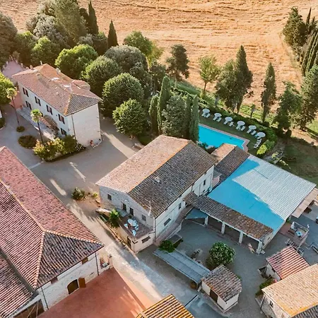 مزرعة للإقامة Tenuta Di Mensanello كولّي فال ديلسا