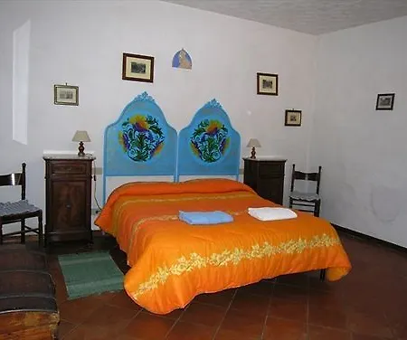 Tenuta Di Mensanello كولّي فال ديلسا