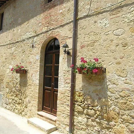 Tenuta Di Mensanello كولّي فال ديلسا